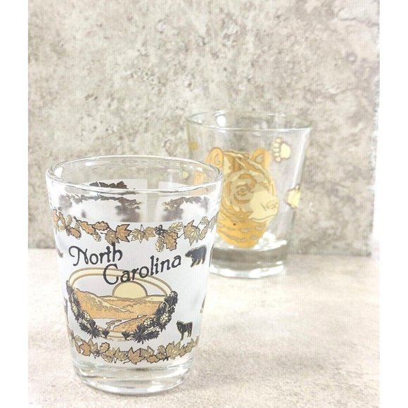 North Caroline Shot Glass Set of 2 Black Brown Bear Souvenir Travel Memorabilia - Picture 7 of 12